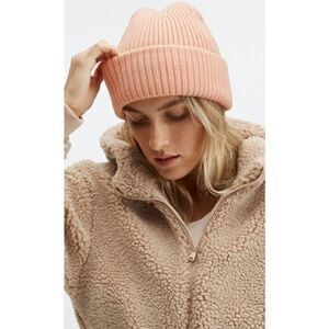 Fabletics Toboggan Cuffed Beanie Winter Hat Ribbed Gaia Peach One Size NWOT